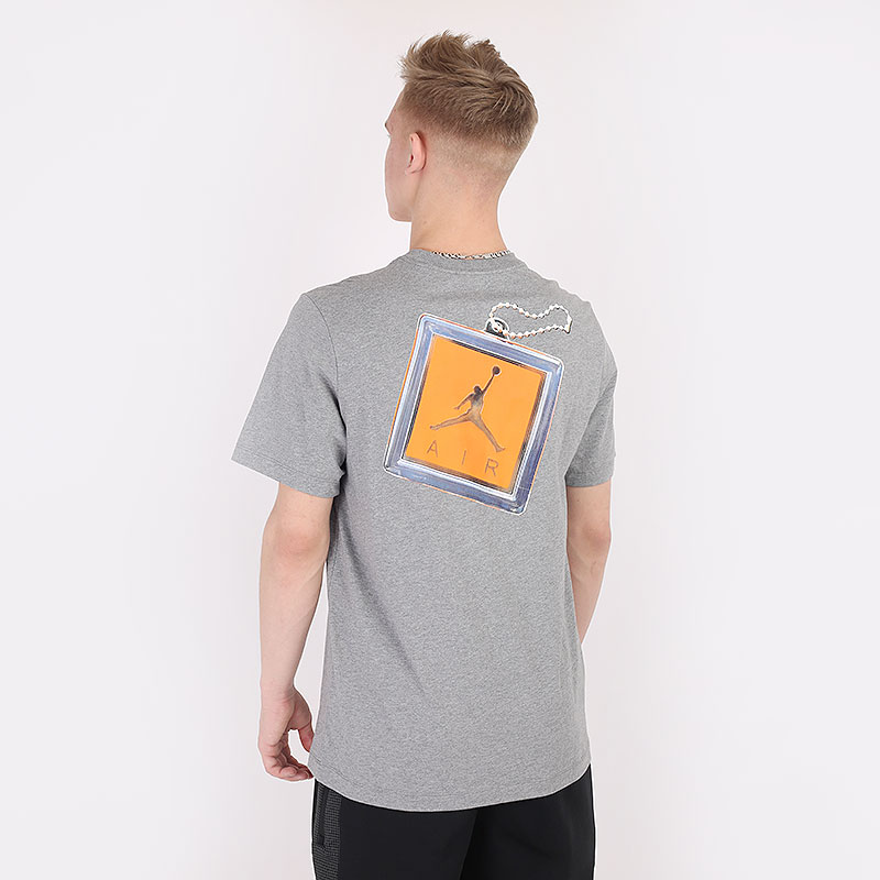 мужская серая футболка Jordan Keychain Short-Sleeve T-Shirt CV5157-091 - цена, описание, фото 4